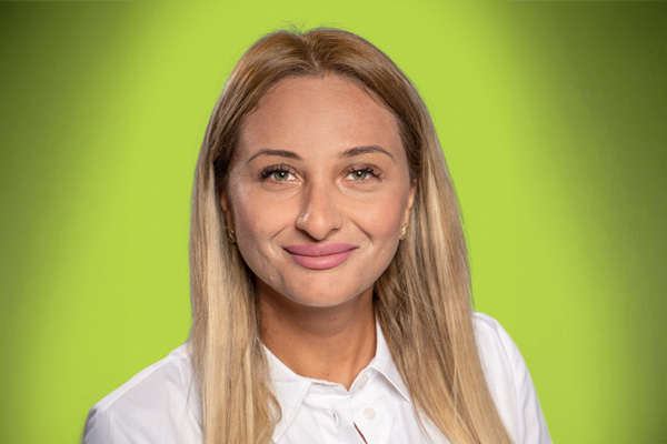 Frau Simona Kamberovic